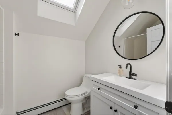 $933,000 | 2 Beech Drive, Brunswick, ME 04011