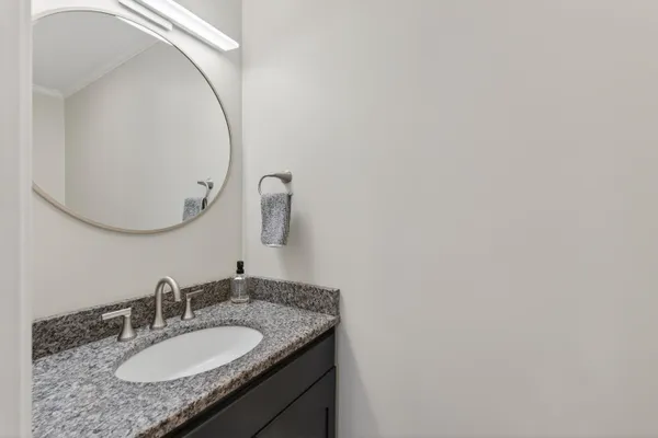 $933,000 | 2 Beech Drive, Brunswick, ME 04011