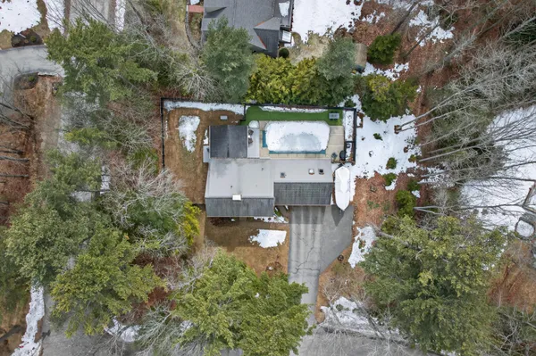 $933,000 | 2 Beech Drive, Brunswick, ME 04011