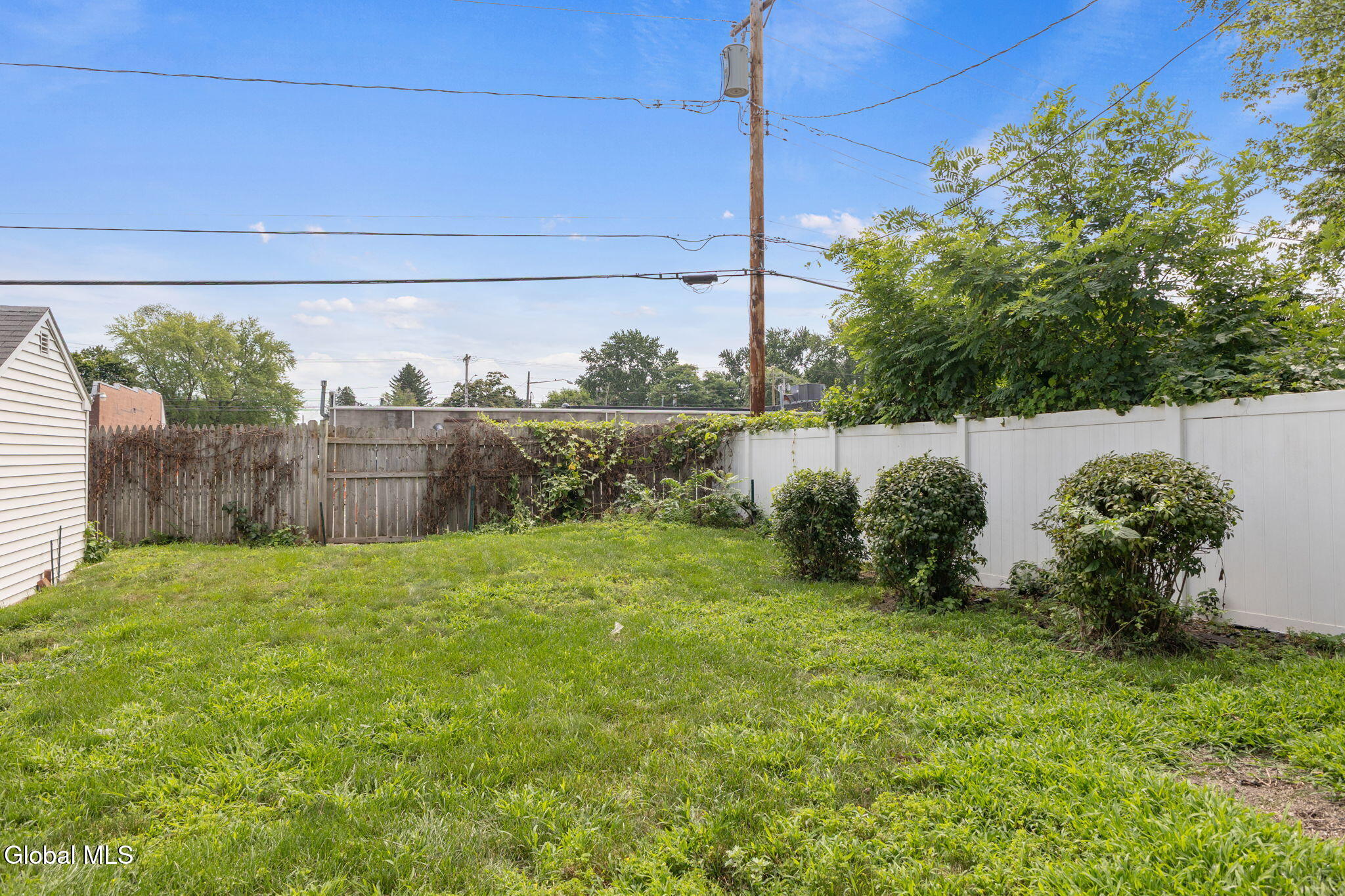 1021 Roberta Road Rotterdam, NY 12303 - Photo 40 of 46 40-1021RobertaRd_038