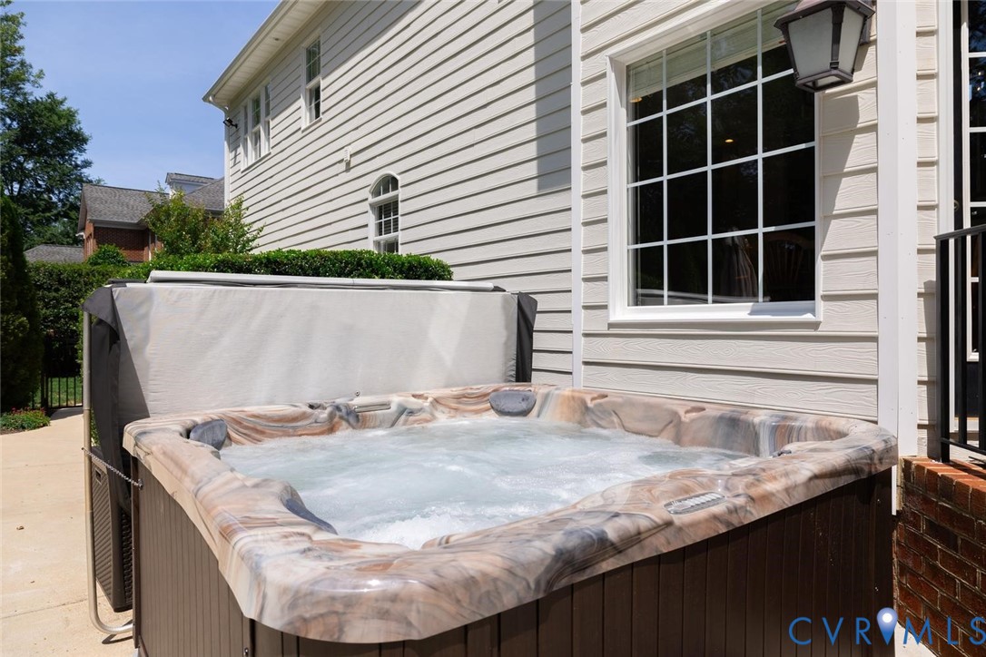 14469 Riverside Drive Ashland, VA 23005 - Photo 49 of 59 Hot tub
