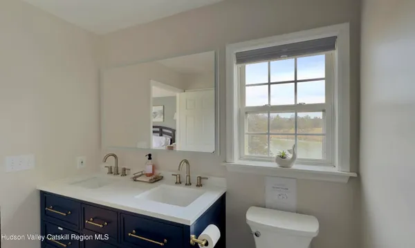 $995,000 | 70 Travis Place, Athens, NY 12015