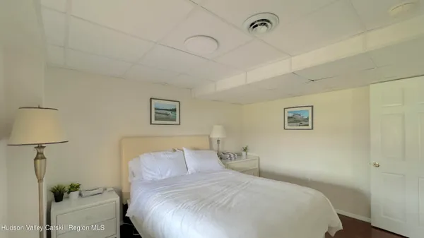 $995,000 | 70 Travis Place, Athens, NY 12015