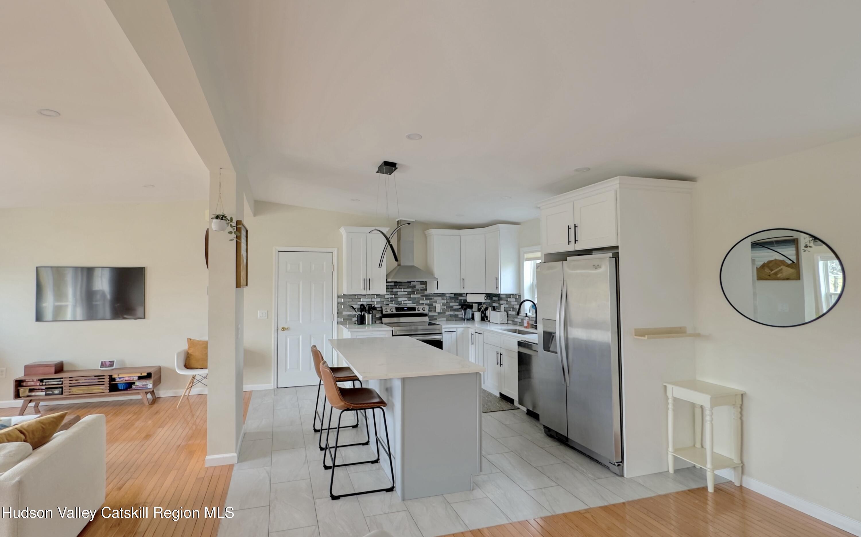 70 Travis Place Athens, NY 12015 - Photo 7 of 57 IMG_4200_HDR