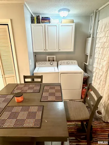 $109,000 | 1615 Elmwood Street, Jacksonville, IL 62650