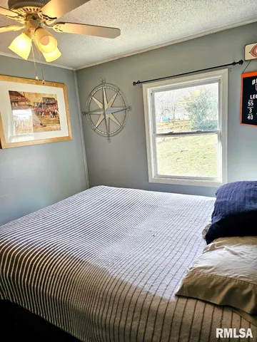 $104,000 | 1615 Elmwood Street, Jacksonville, IL 62650