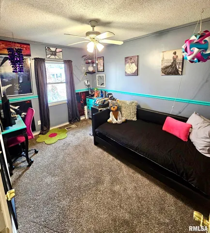 $104,000 | 1615 Elmwood Street, Jacksonville, IL 62650