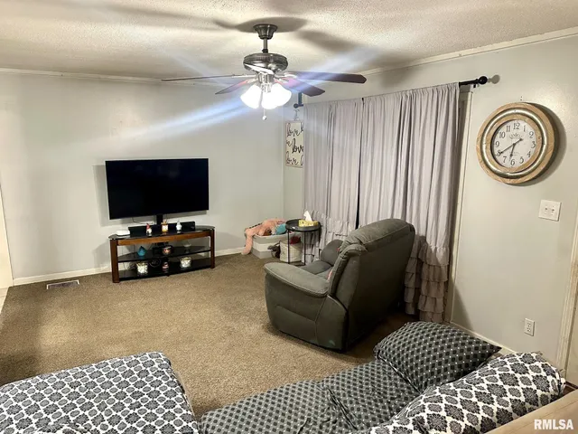 $109,000 | 1615 Elmwood Street, Jacksonville, IL 62650