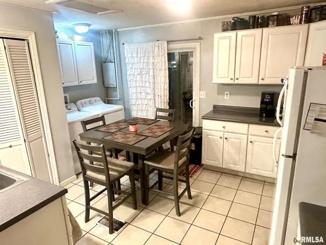 $109,000 | 1615 Elmwood Street, Jacksonville, IL 62650