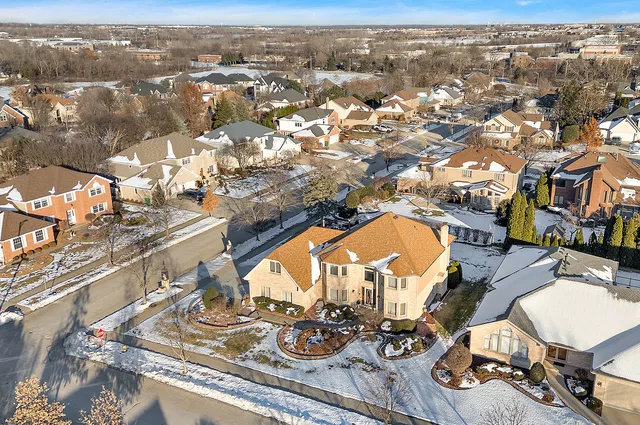 $639,900 | 16221 Kingsport Road, Orland Park, IL 60467