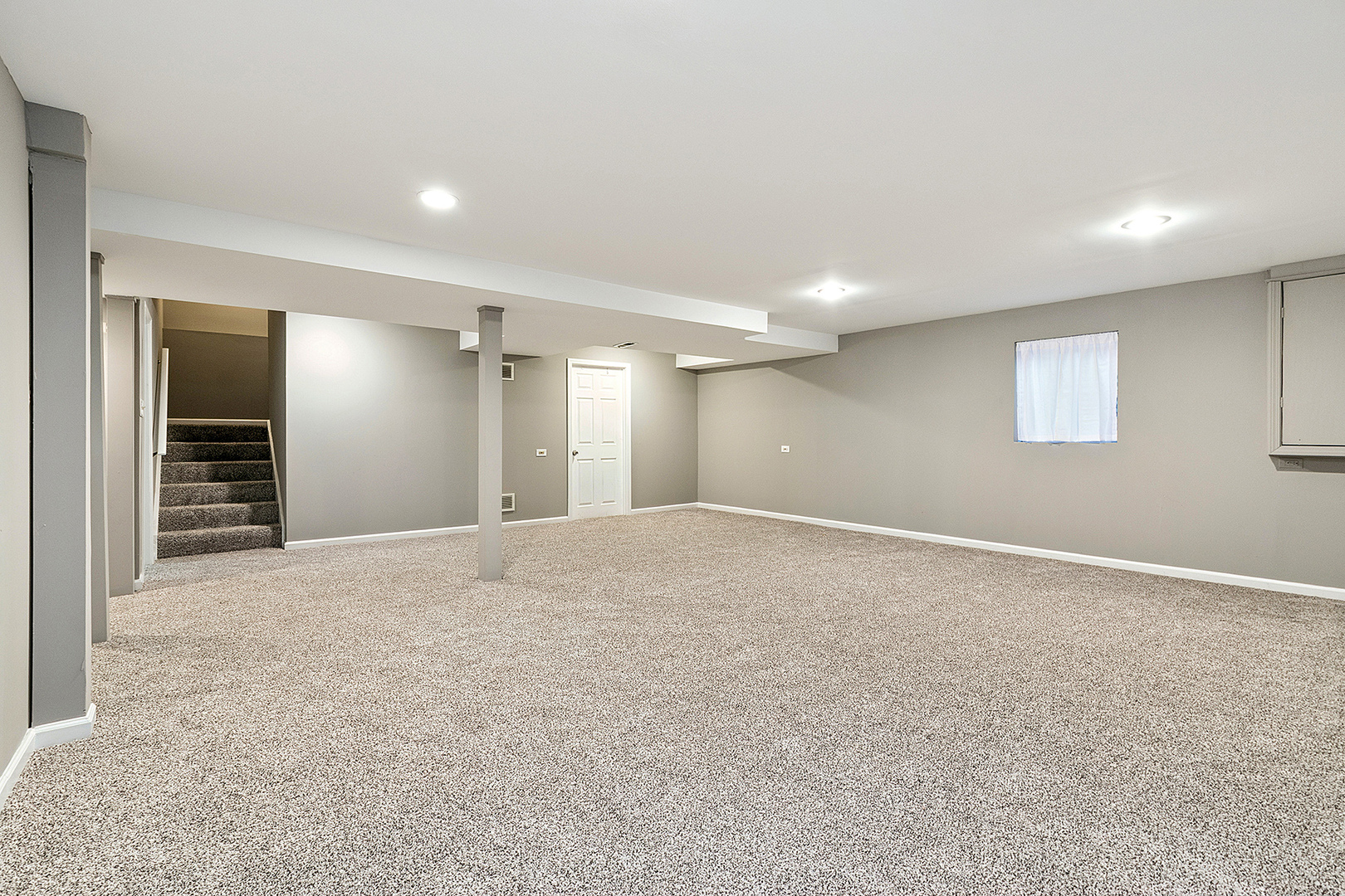 16221 Kingsport Road Orland Park, IL 60467 - Photo 43 of 58 a view of an empty room with a window