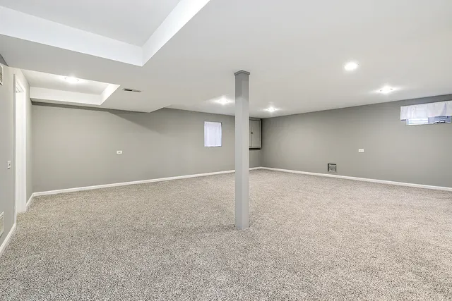 $639,900 | 16221 Kingsport Road, Orland Park, IL 60467