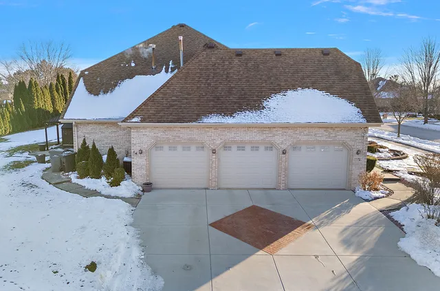 $639,900 | 16221 Kingsport Road, Orland Park, IL 60467