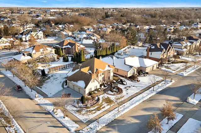 $639,900 | 16221 Kingsport Road, Orland Park, IL 60467