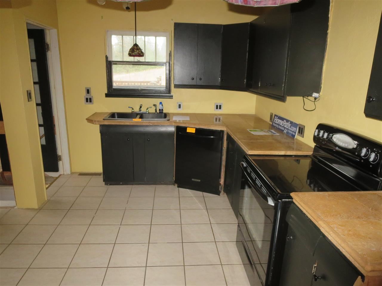 14212 East Blanchard Road Elk, WA 99009 - Photo 7 of 20 Gallery Image 7