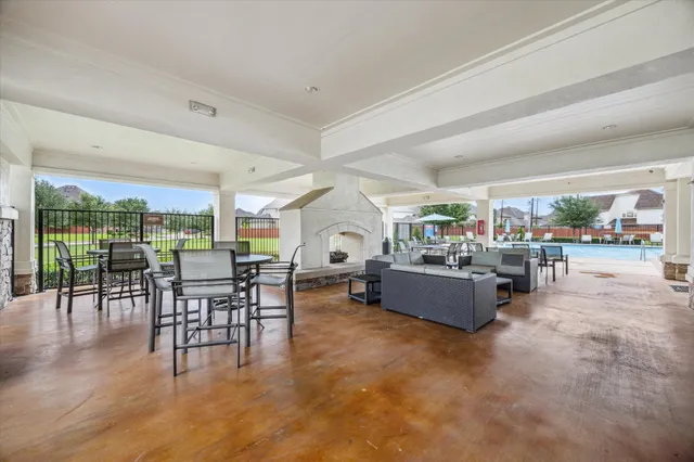 $516,995 | 13205 Dartmoor Terrace Drive, Houston, TX 77077