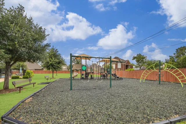 $516,995 | 13205 Dartmoor Terrace Drive, Houston, TX 77077