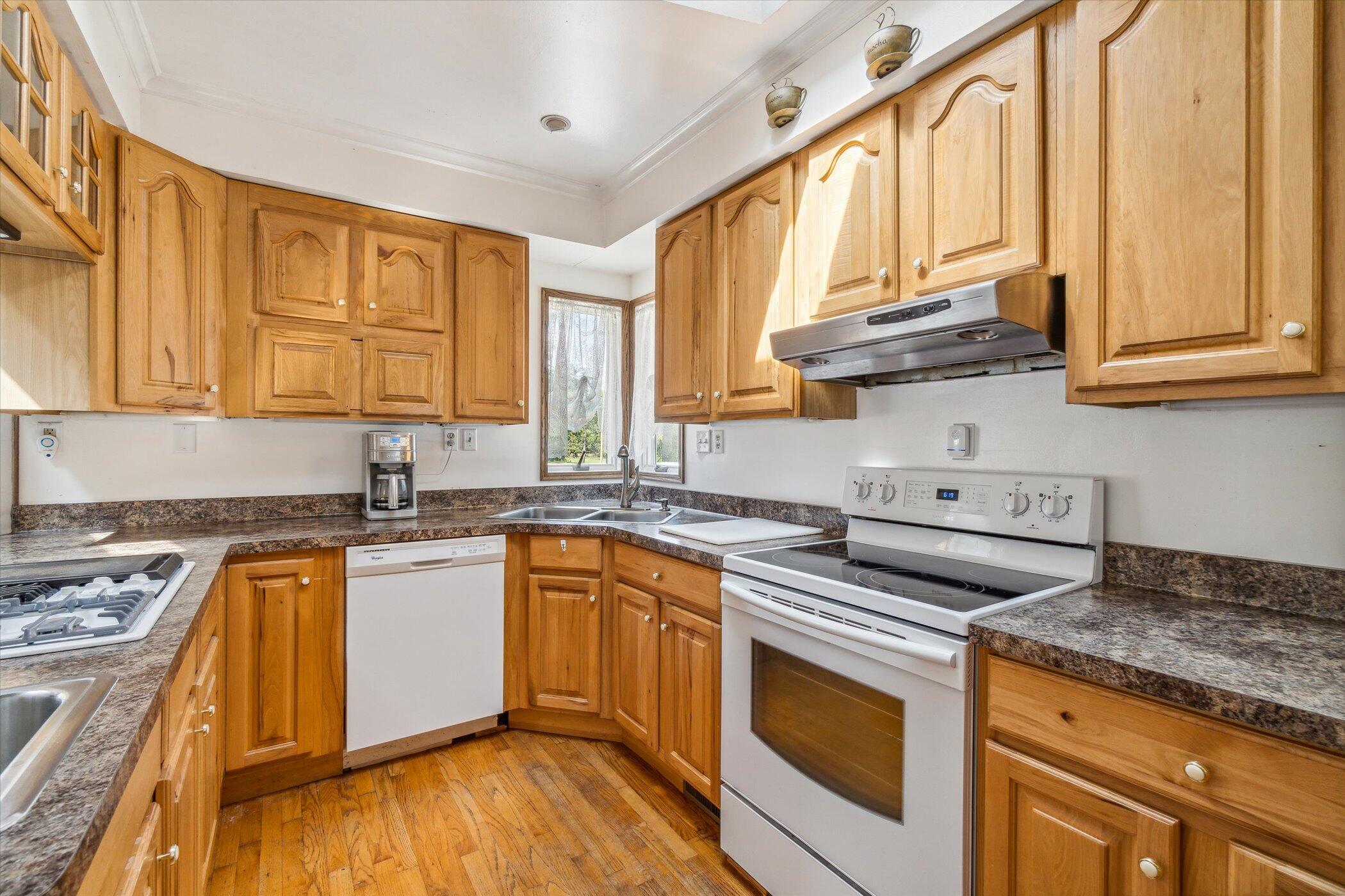 7200 South Jackson Road Jackson, MI 49201 - Photo 12 of 51 13-7200-S-Jackson-Rd-Jackson-MI-49201-Wi