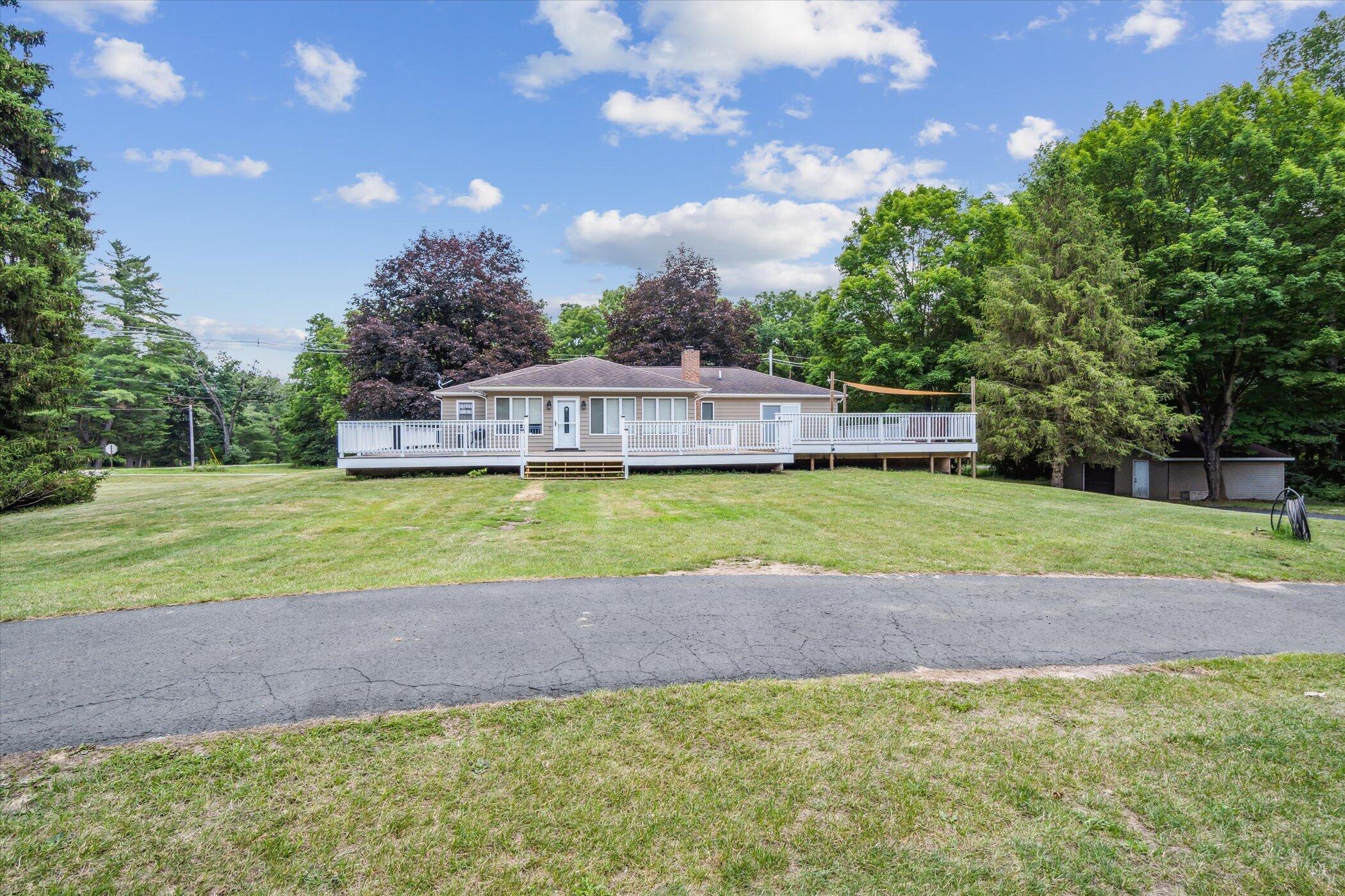 7200 South Jackson Road Jackson, MI 49201 - Photo 2 of 51 40-7200-S-Jackson-Rd-Jackson-MI-49201-Wi