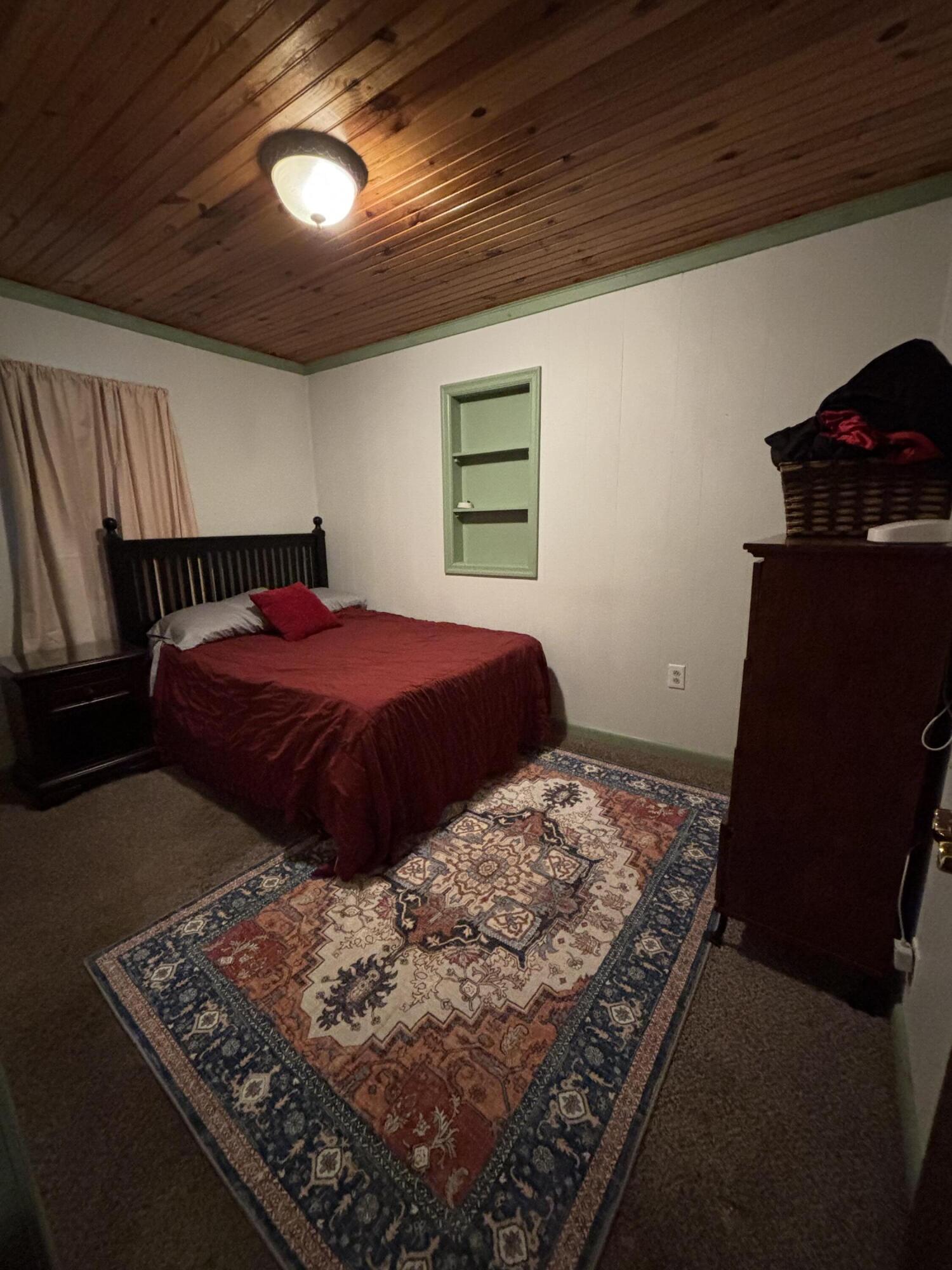 247 Mountain Road Albrightsville, PA 18210 - Photo 11 of 16 P Bed