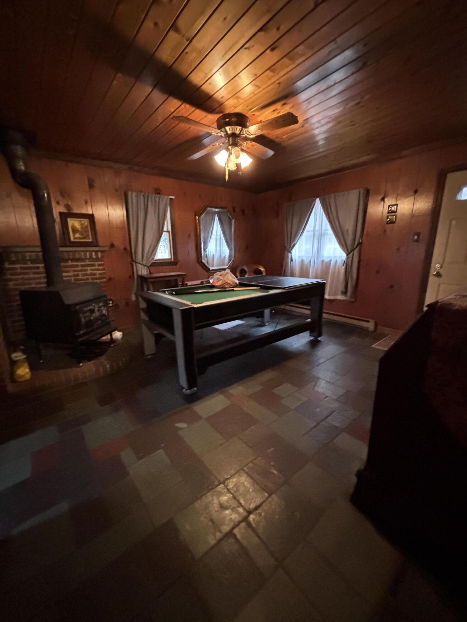 247 Mountain Road Albrightsville, PA 18210 - Photo 5 of 16 Family Room