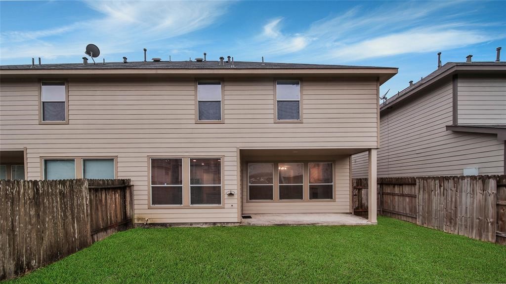 87 West Twinvale Loop Conroe, TX 77384 - Photo 4 of 19