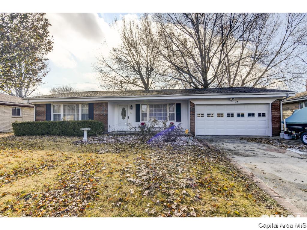 24 Mesa Road Springfield, IL 62702 - Photo 1 of 32