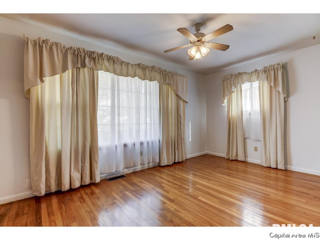 24 Mesa Road Springfield, IL 62702 - Photo 18 of 32