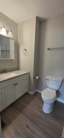 $2,000 | 1114 North Oak Terrace, Round Lake Beach, IL 60073