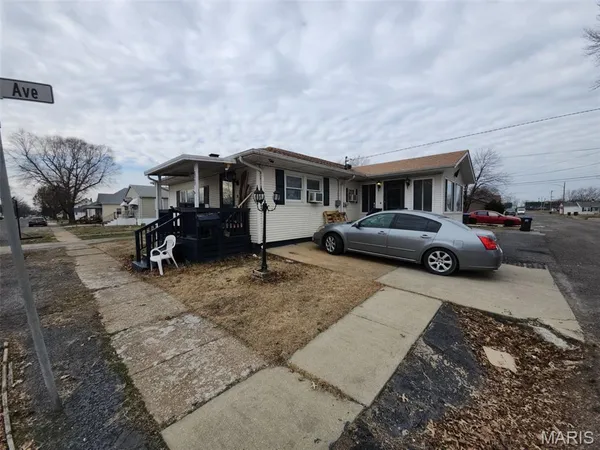 $120,000 | 629 North 3rd Street, Dupo, IL 62239