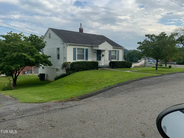 $179,900 | 1944 Norway Street, Bristol, VA 24201