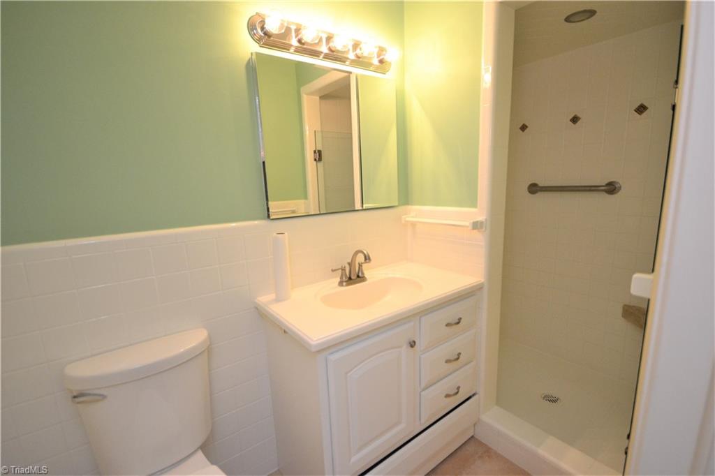 559 Inwood Road Asheboro, NC 27205 - Photo 14 of 30 Gallery Image 14