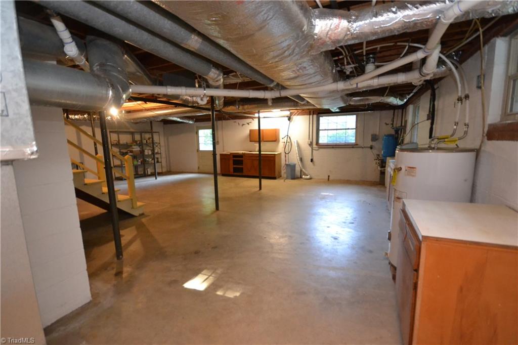 559 Inwood Road Asheboro, NC 27205 - Photo 25 of 30 Gallery Image 25