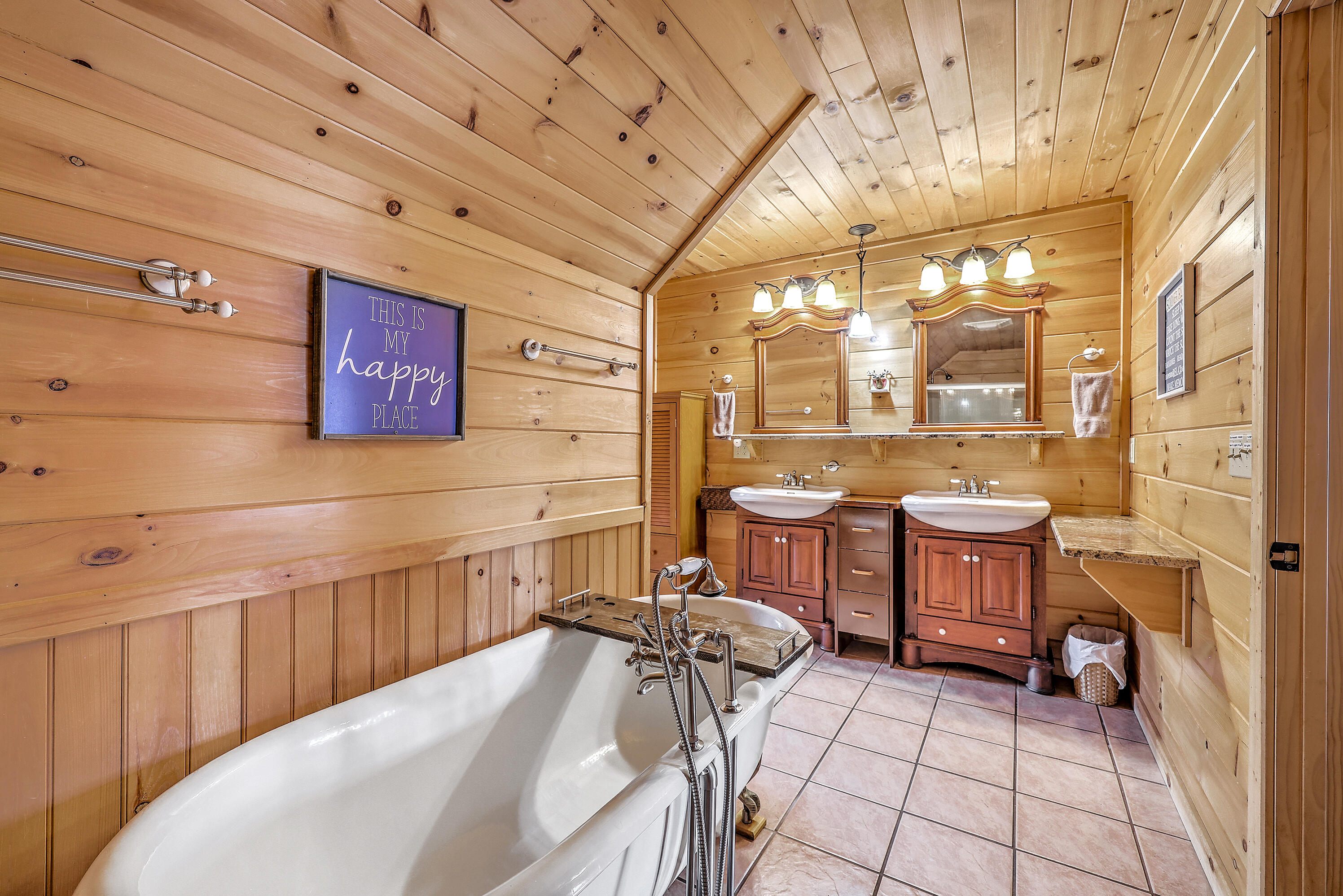 3550 Princess Pond Road Summerton, SC 29148 - Photo 40 of 97 Primary Bathroom