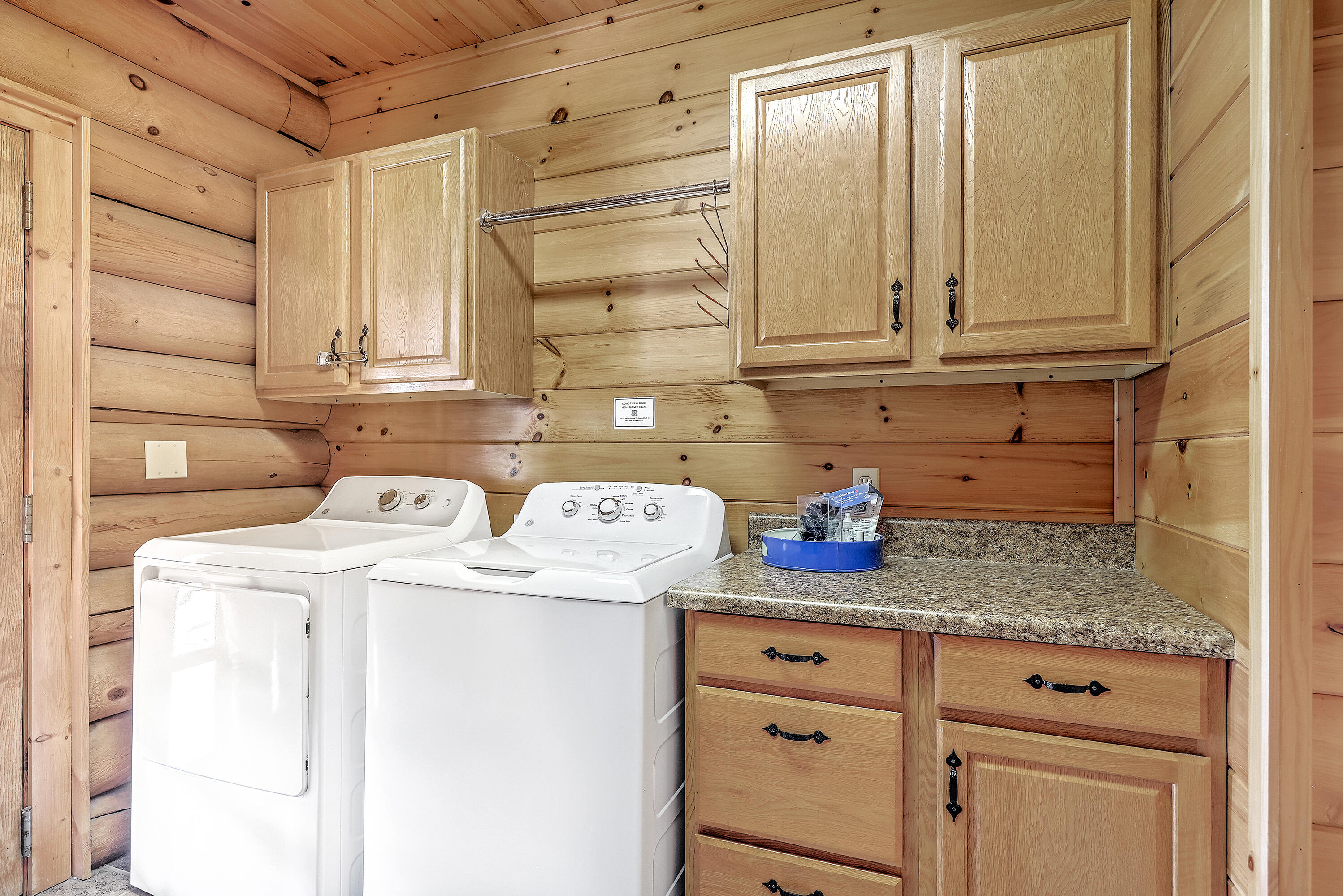 3550 Princess Pond Road Summerton, SC 29148 - Photo 44 of 97 Laundry/Utility Room