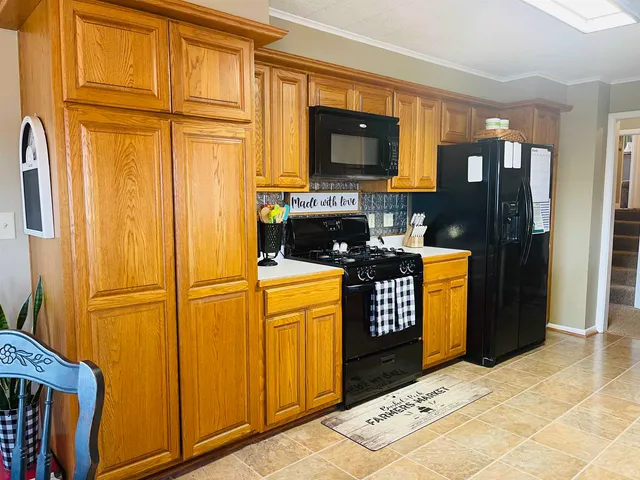 $169,900 | 514 Locust Street, Marion, KS 66861