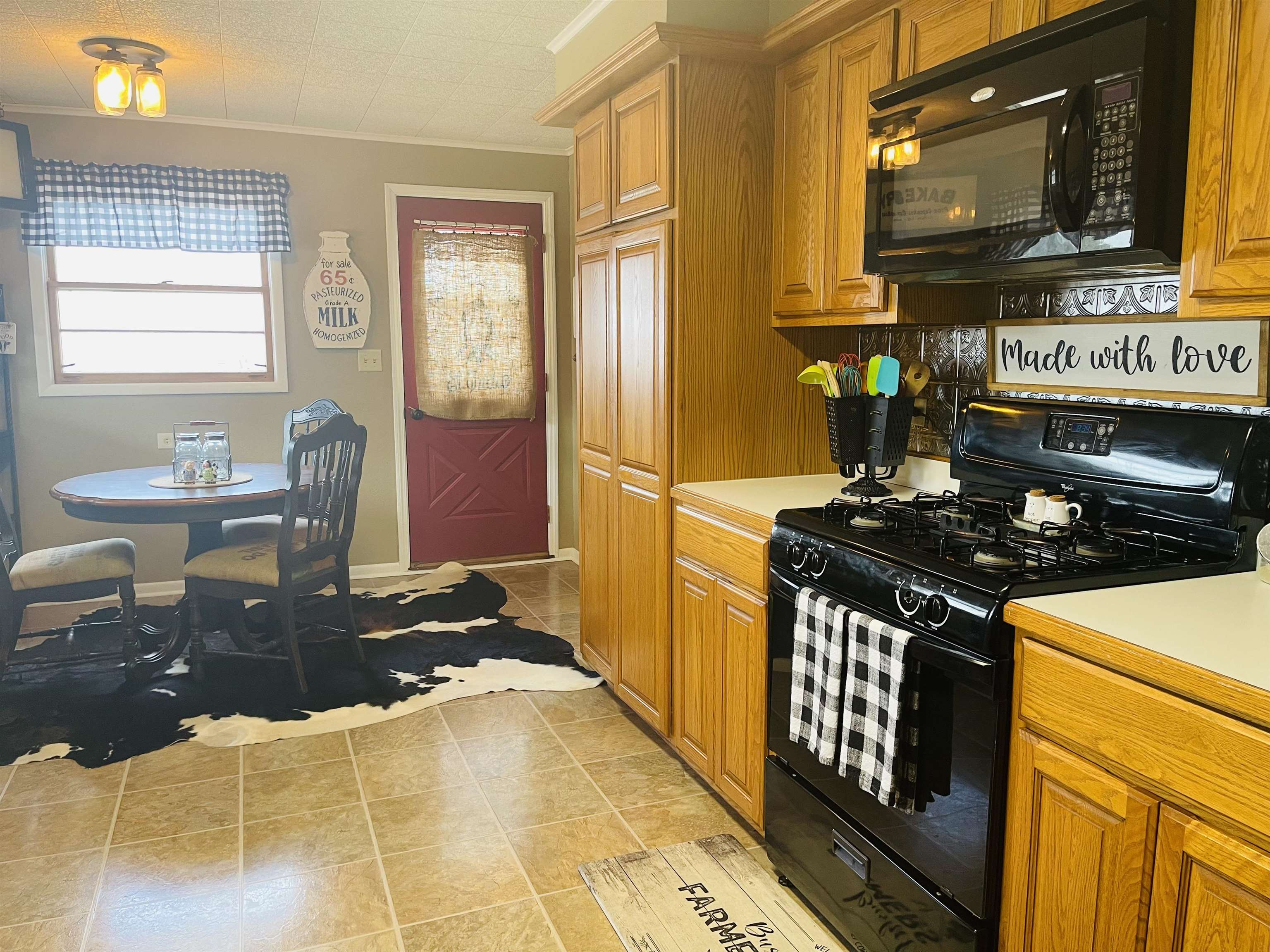 514 Locust Street Marion, KS 66861 - Photo 13 of 35