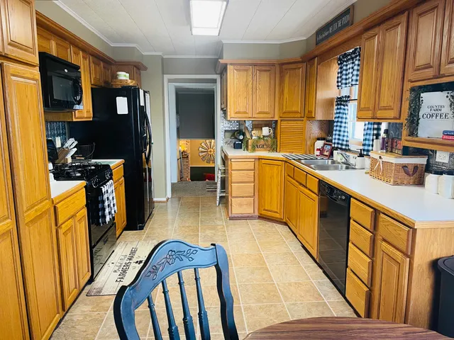 $169,900 | 514 Locust Street, Marion, KS 66861