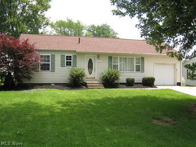 4692 Magnolia Road Northeast Canton, OH 44705 - Photo 1 of 1 Front view.