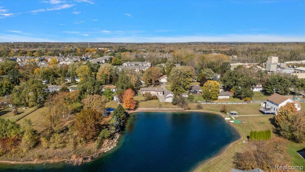 2470 Durham Road Utica, MI 48317 - Photo 29 of 31 Gallery Image 29