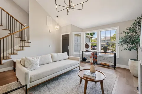$1,295,000 | 22 Hyannis Cove, San Rafael, CA 94901