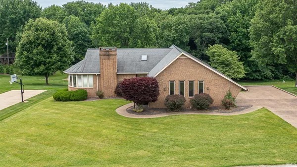 $375,000 | 1029 South University Drive, Jasper, IN 47546