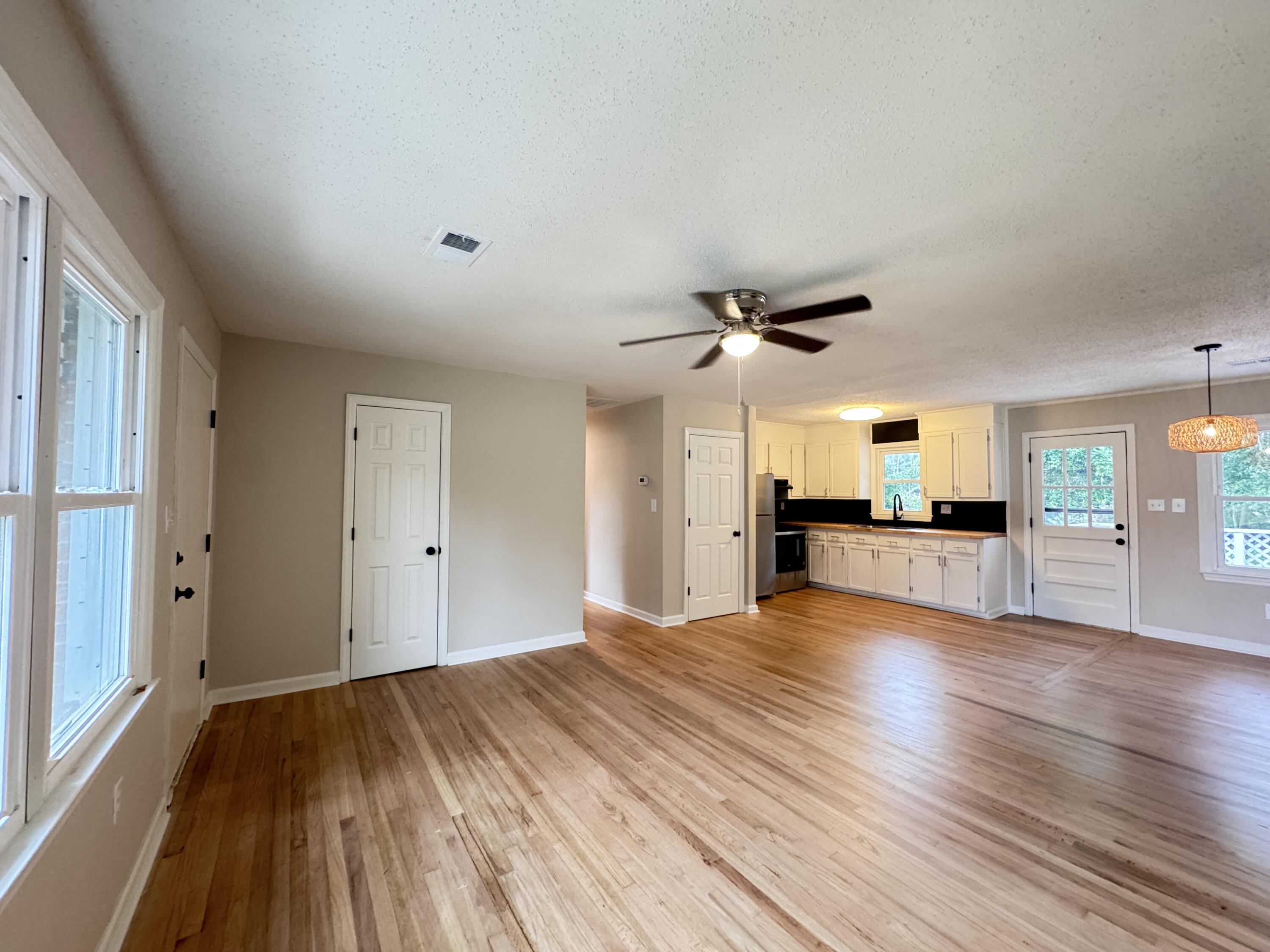 105 Dandridge Road Walterboro, SC 29488 - Photo 7 of 45 105 Dandridge Road (4)