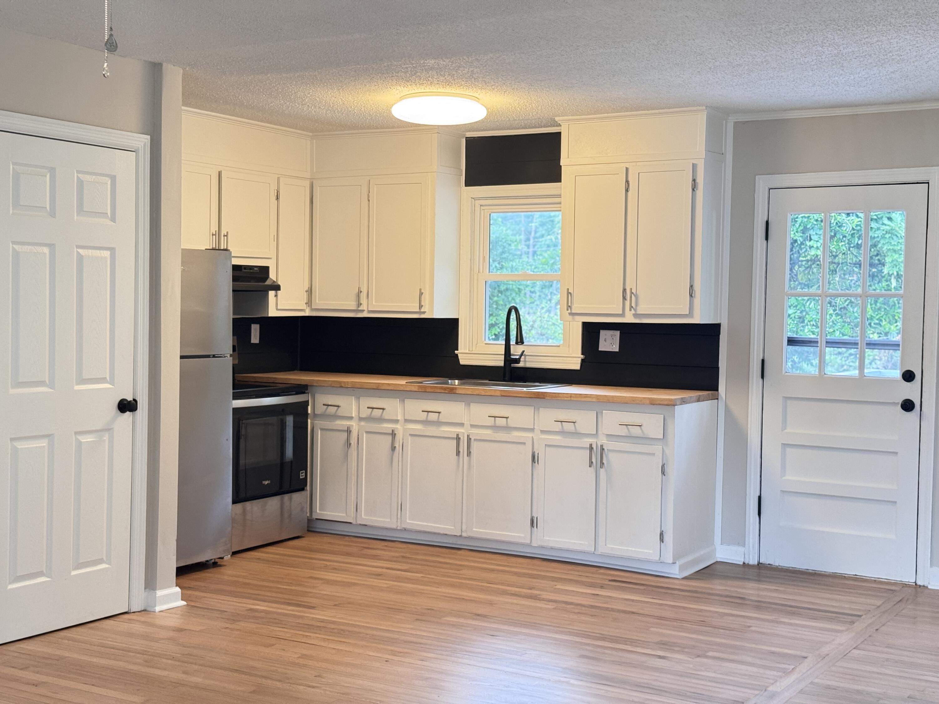 105 Dandridge Road Walterboro, SC 29488 - Photo 10 of 45 105 Dandridge Road (7)
