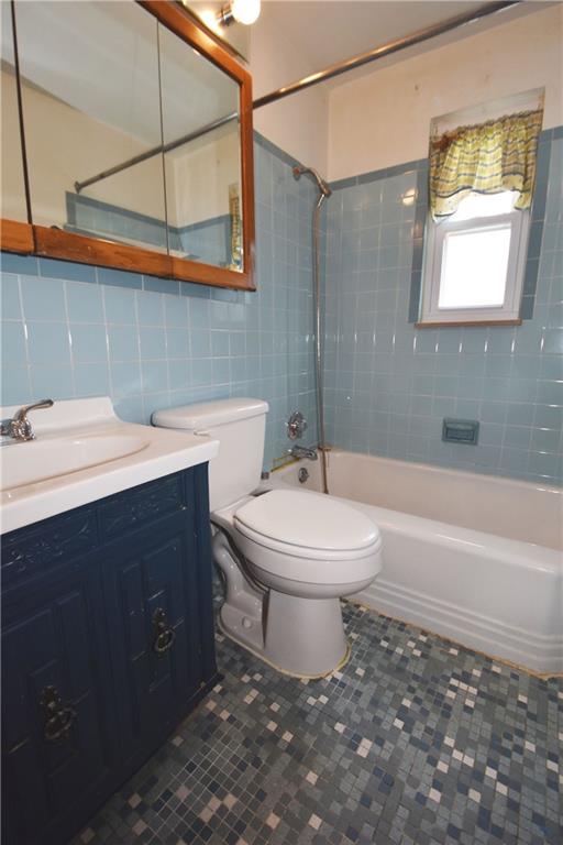 951 Lessing Street Pittsburgh, PA 15220 - Photo 12 of 22 Gallery Image 12
