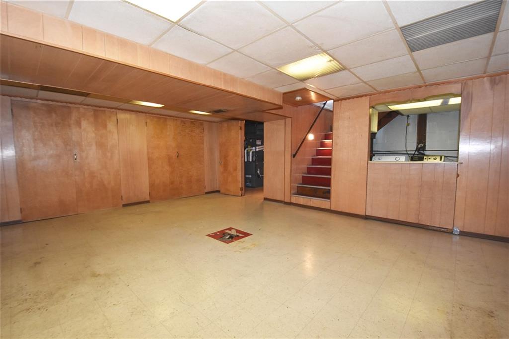 951 Lessing Street Pittsburgh, PA 15220 - Photo 14 of 22 Gallery Image 14