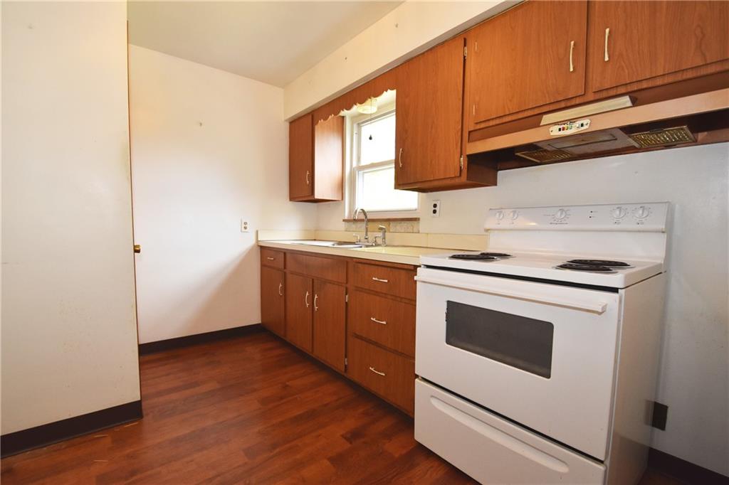 951 Lessing Street Pittsburgh, PA 15220 - Photo 7 of 22 Gallery Image 7