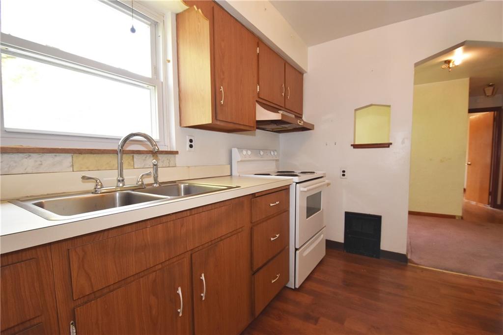 951 Lessing Street Pittsburgh, PA 15220 - Photo 8 of 22 Gallery Image 8