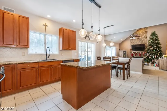 $699,000 | 32 Oakridge Road, Washington, NJ 07882