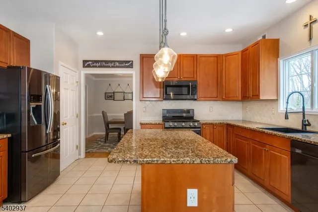 $699,000 | 32 Oakridge Road, Washington, NJ 07882